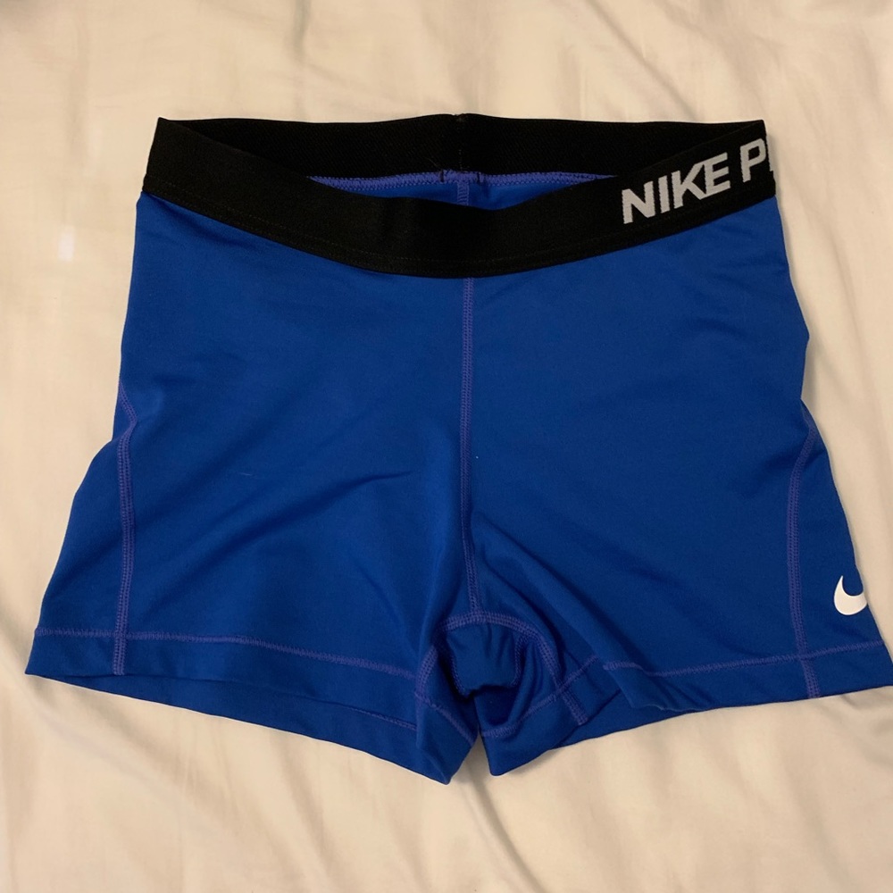 Women’s Nike Pro Spandex Shorts